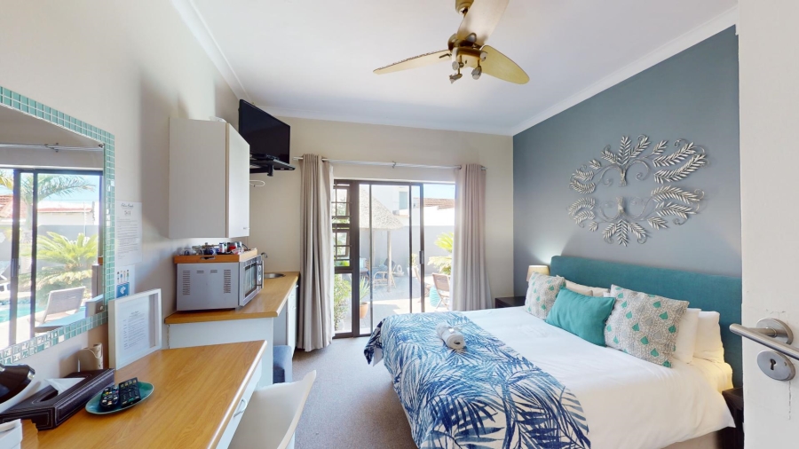 10 Bedroom Property for Sale in Summerstrand Eastern Cape